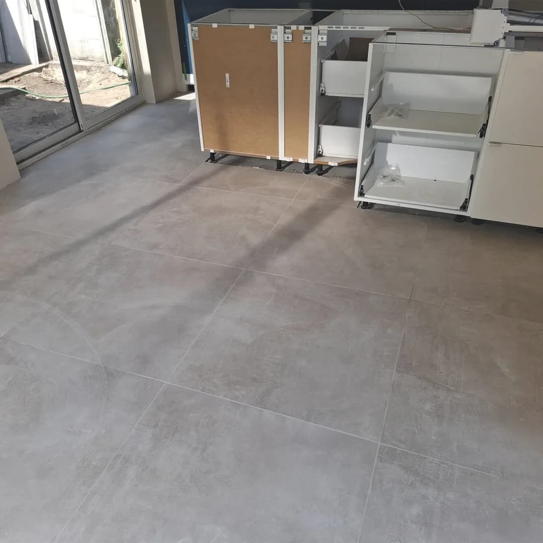 Moderne badkamer met grootformaat tegels, foto 4